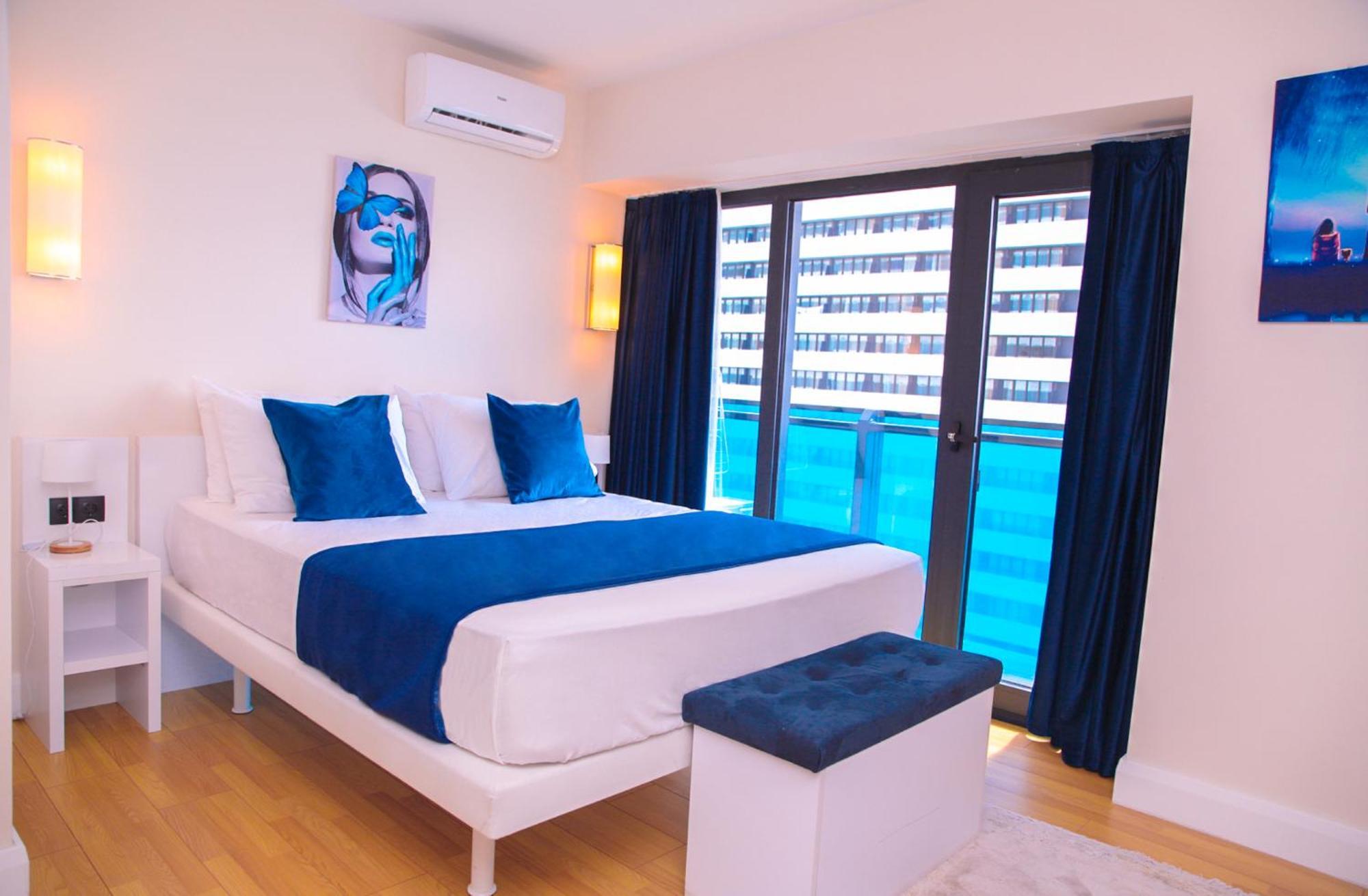 Relax And Unwind Premier Sea View Aparthotel In Batumi Exterior photo
